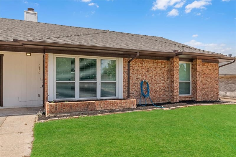 2429 Chestnut Way, Bedford TX 76022 - Photo 3