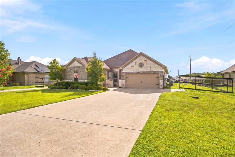 11215 Mason Drive, Lavon TX 75166 - Photo 2