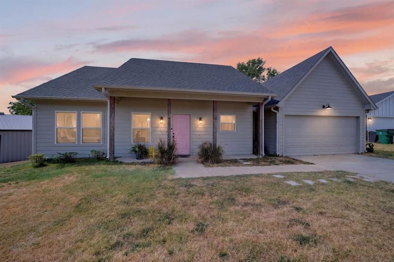 1007 Rebekah Drive, Seven Points TX 75143 - Photo 2
