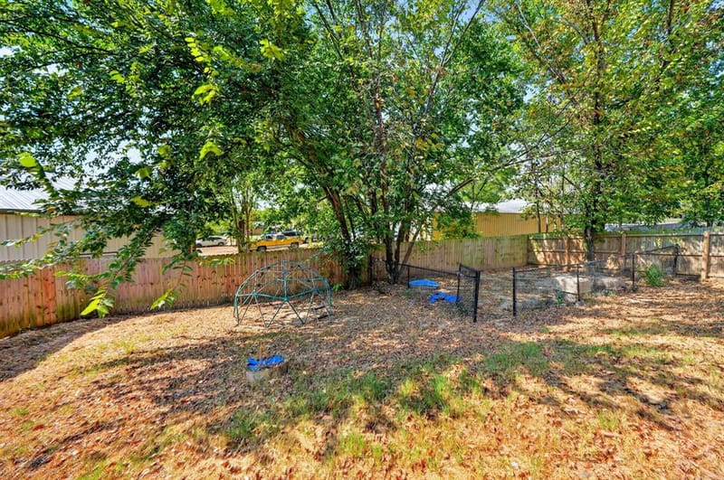 1007 Rebekah Drive, Seven Points TX 75143 - Photo 33