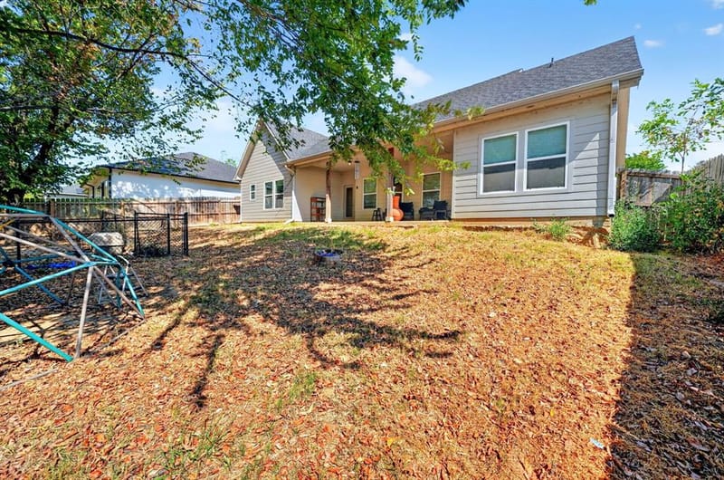 1007 Rebekah Drive, Seven Points TX 75143 - Photo 31