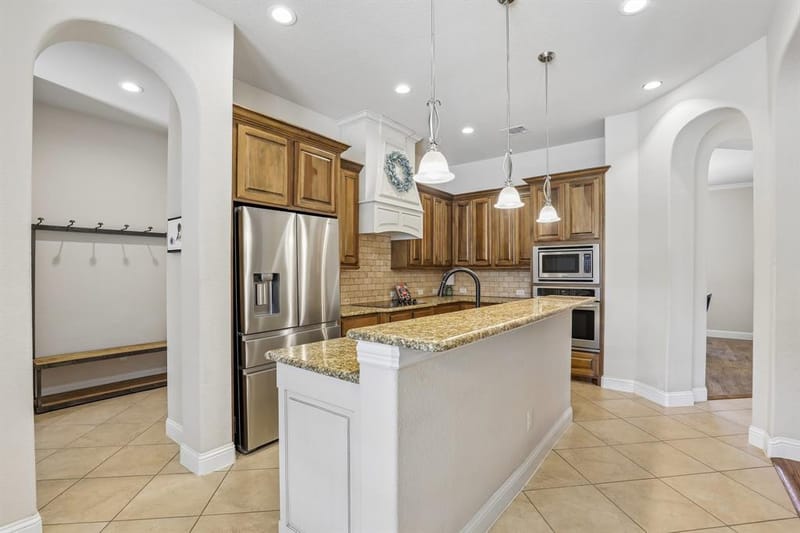 2810 Fossil Creek Drive, Midlothian TX 76065 - Photo 12