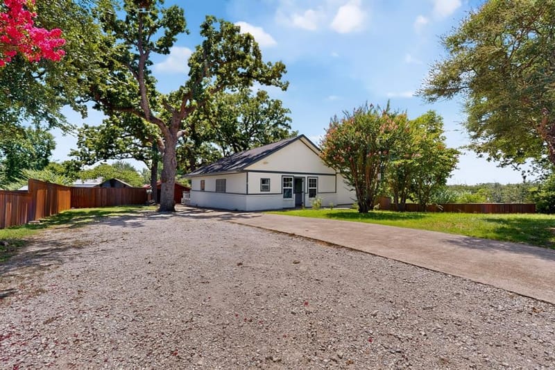 908 W Heron Street, Denison TX 75020 - Photo 3