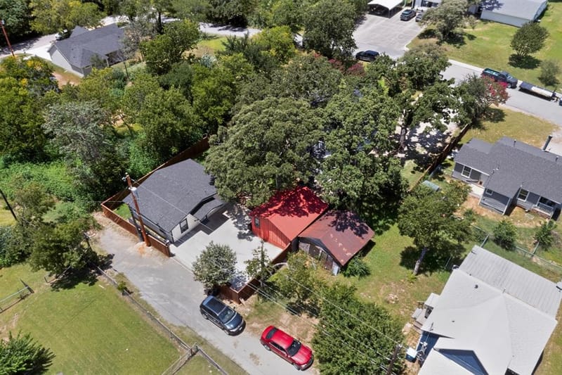 908 W Heron Street, Denison TX 75020 - Photo 28