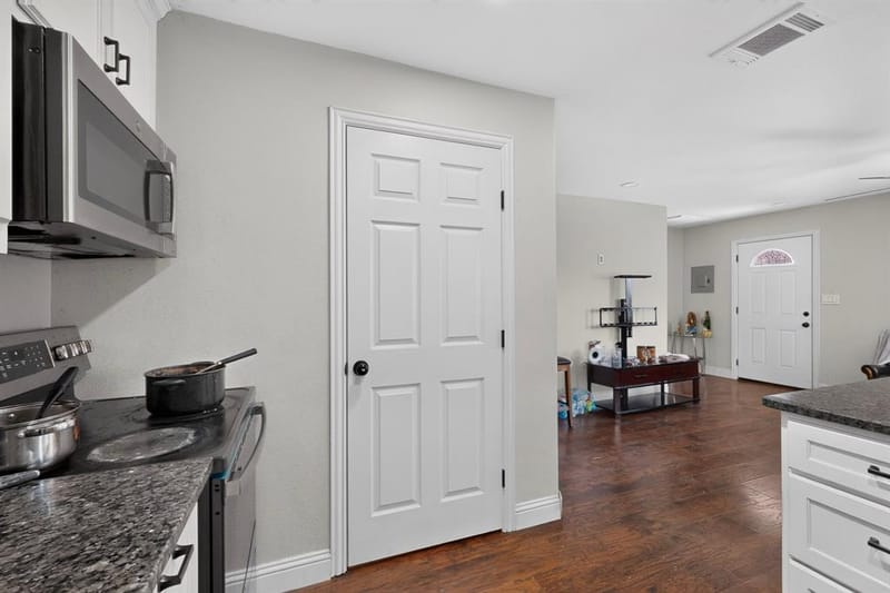 908 W Heron Street, Denison TX 75020 - Photo 10