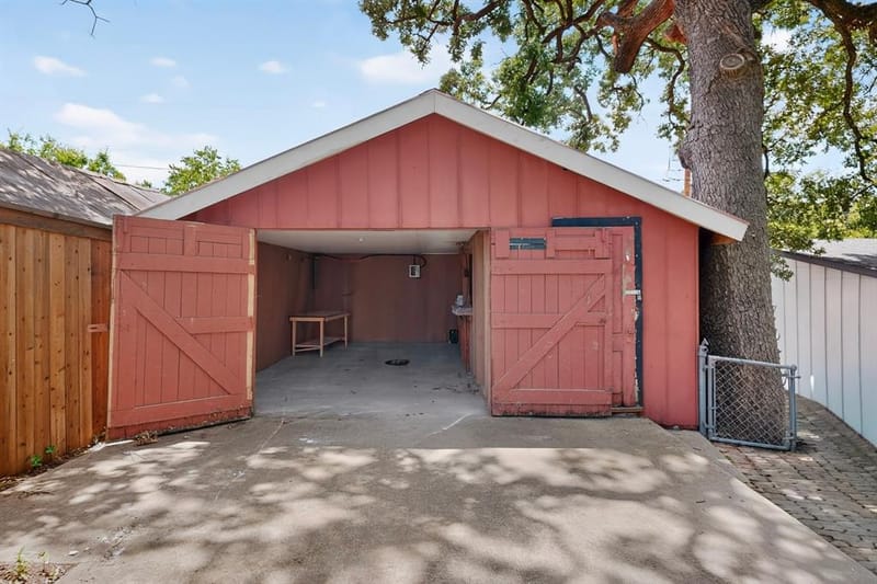 908 W Heron Street, Denison TX 75020 - Photo 19