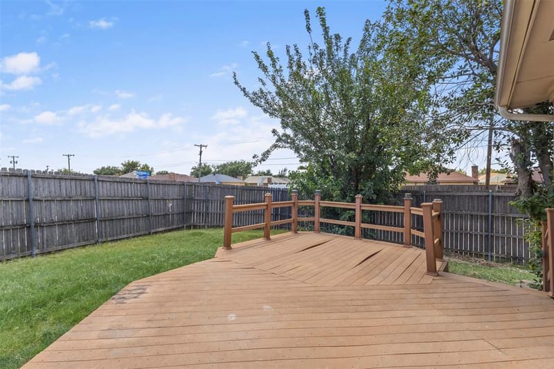 3701 Clover Hill Lane, Carrollton TX 75007 - Photo 27