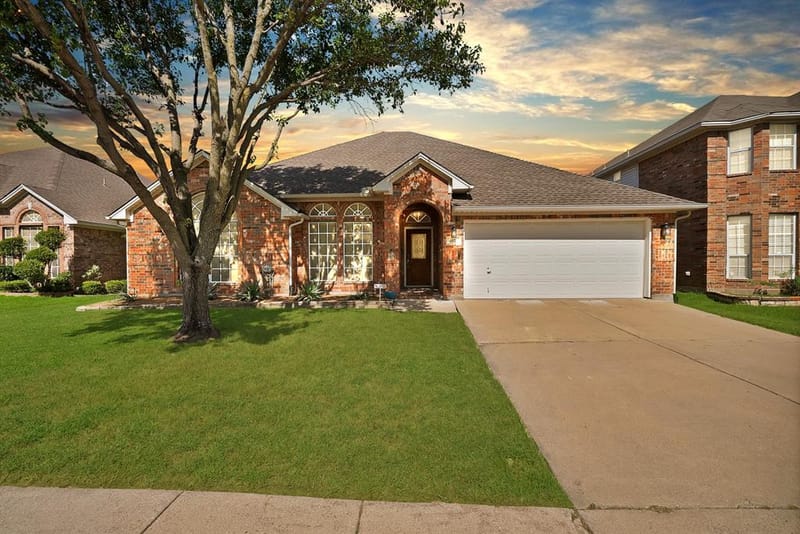 4677 Vespesian Lane, Grand Prairie TX 75052 - Photo 5