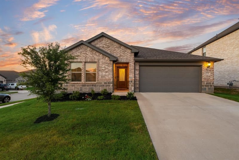 2536 Peoria Drive, Fort Worth TX 76179