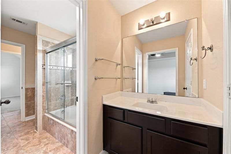 3936 Gillespie Drive, Carrollton TX 75010 - Photo 28