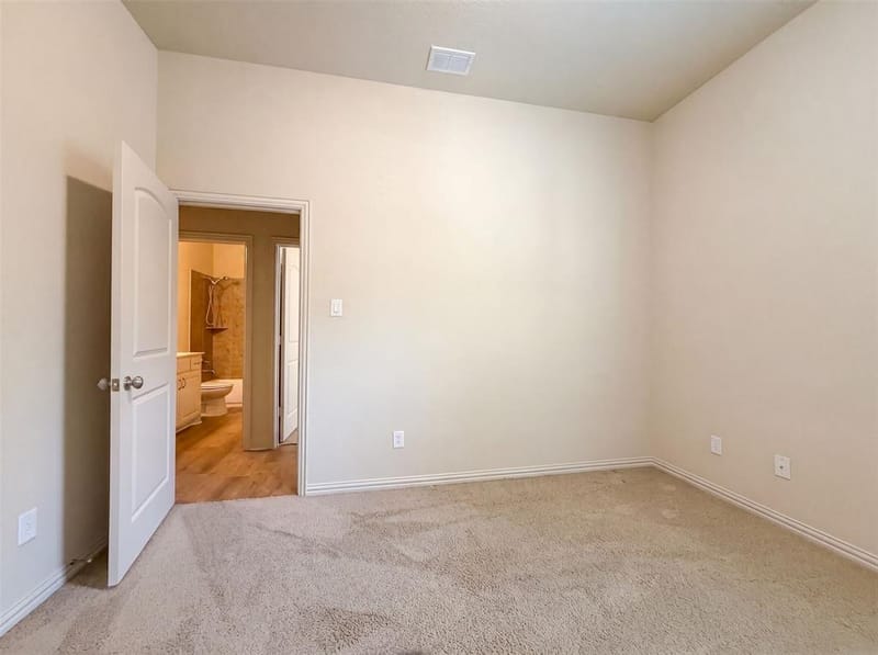 3005 S College Avenue, Decatur TX 76234 - Photo 12