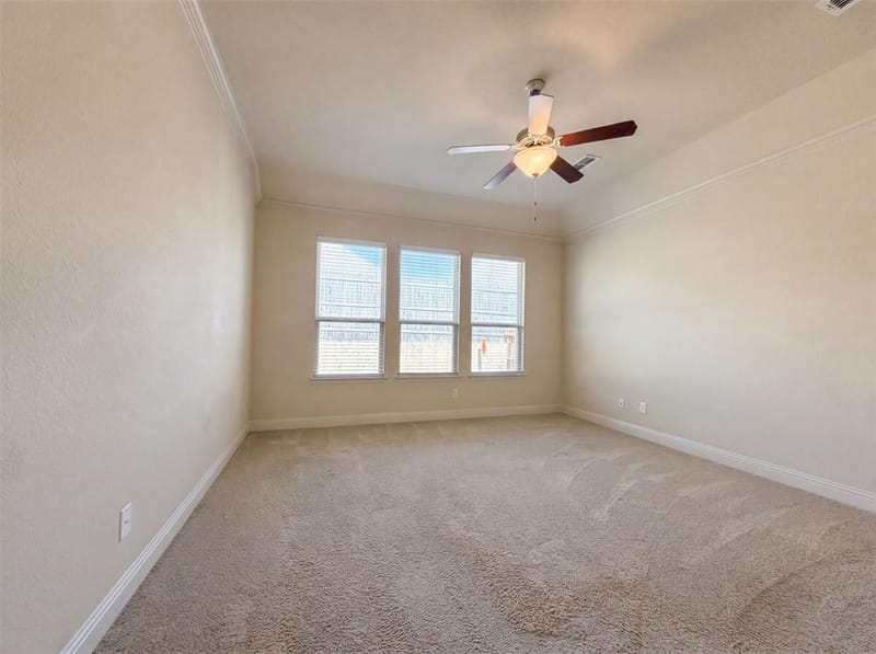 3005 S College Avenue, Decatur TX 76234 - Photo 11