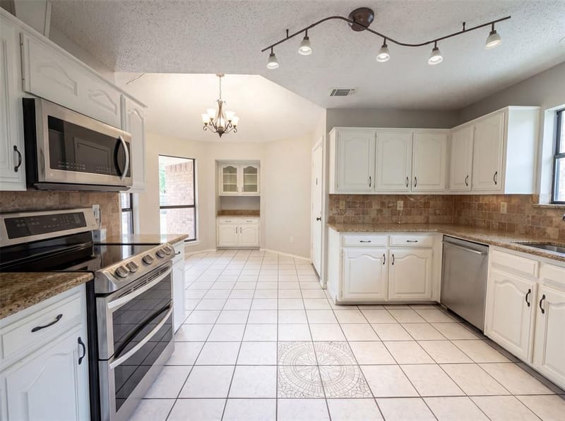 6712 Coach House Lane, Plano TX 75023 - Photo 6