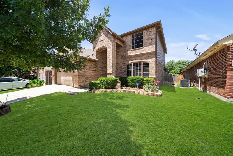 6137 Redear Drive, Fort Worth TX 76179 - Photo 2
