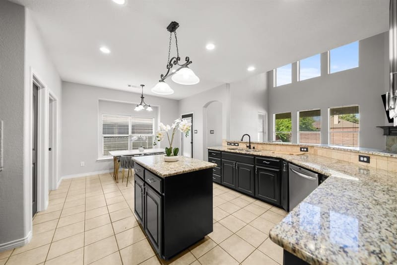6137 Redear Drive, Fort Worth TX 76179 - Photo 11