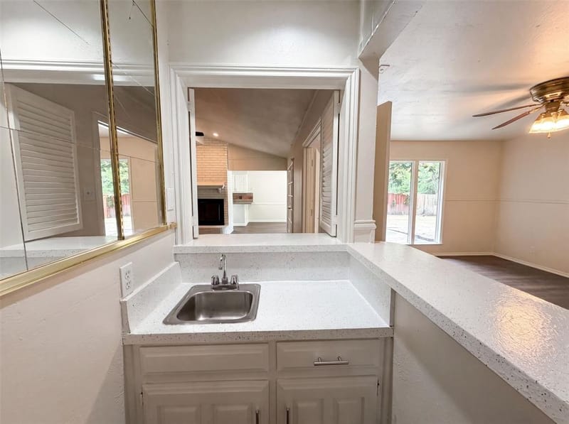 722 S Forest Lane, Duncanville TX 75116 - Photo 11