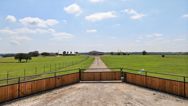 7000 Massey Road, Granbury TX 76049 - Photo 16