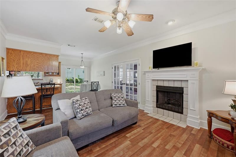221 W 5th Street, Bonham TX 75418 - Photo 27