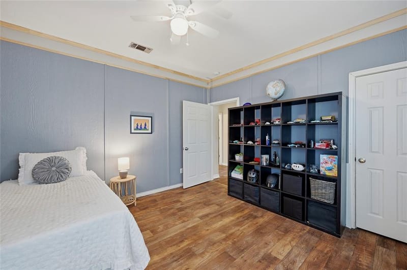 221 W 5th Street, Bonham TX 75418 - Photo 32