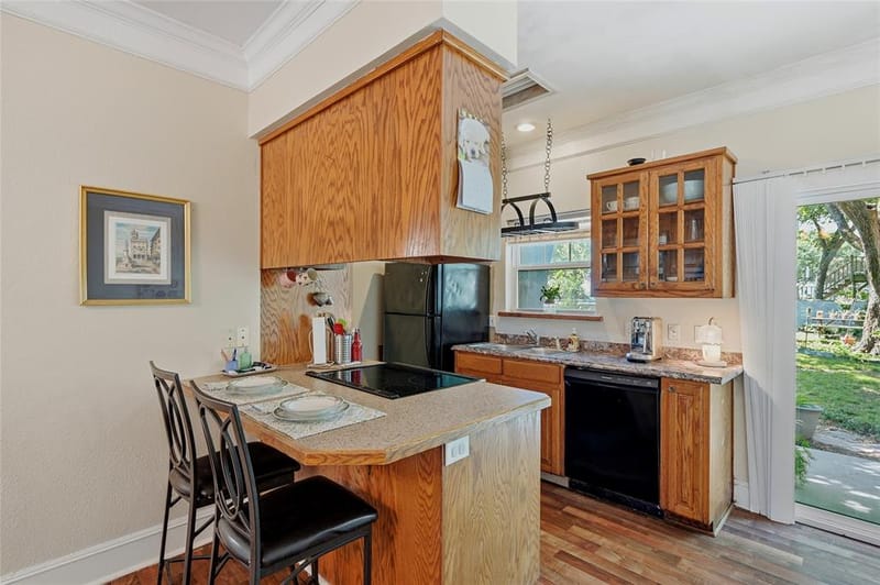 221 W 5th Street, Bonham TX 75418 - Photo 28