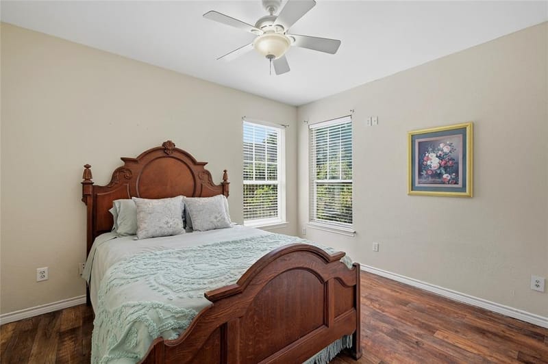 221 W 5th Street, Bonham TX 75418 - Photo 33