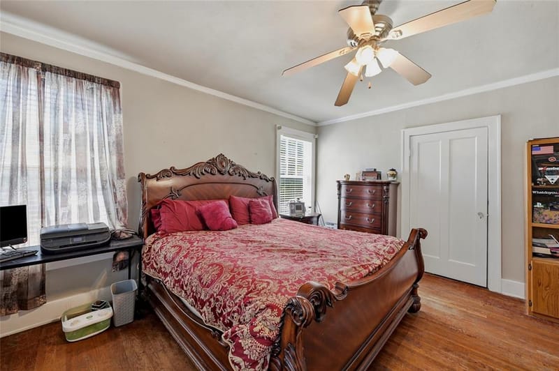 221 W 5th Street, Bonham TX 75418 - Photo 18