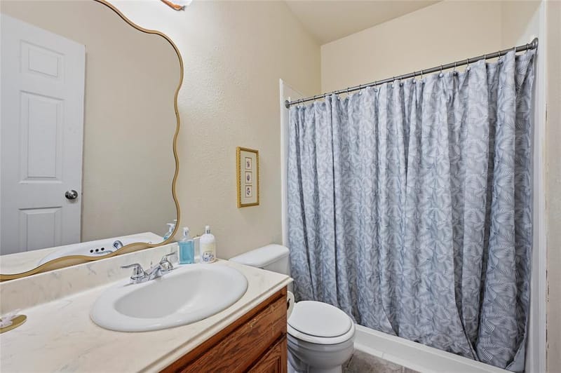 221 W 5th Street, Bonham TX 75418 - Photo 35