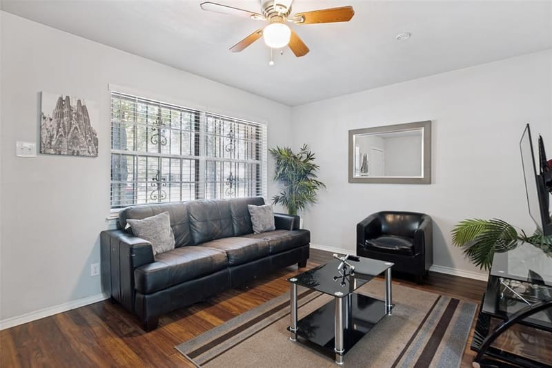 6810 Marla Drive, Dallas TX 75217 - Photo 3