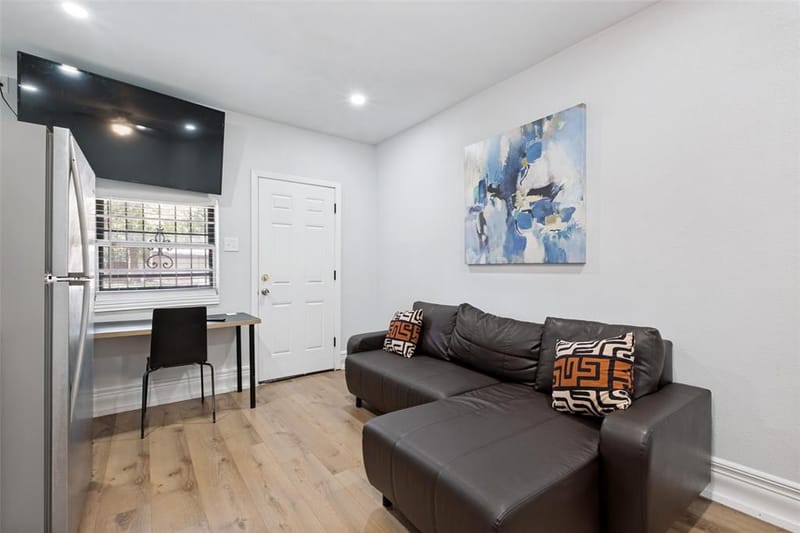 6810 Marla Drive, Dallas TX 75217 - Photo 20