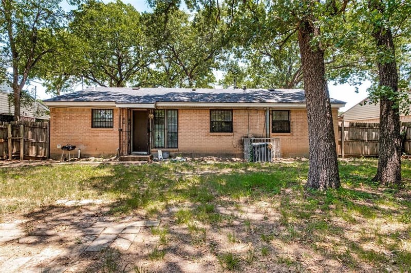 6810 Marla Drive, Dallas TX 75217 - Photo 24