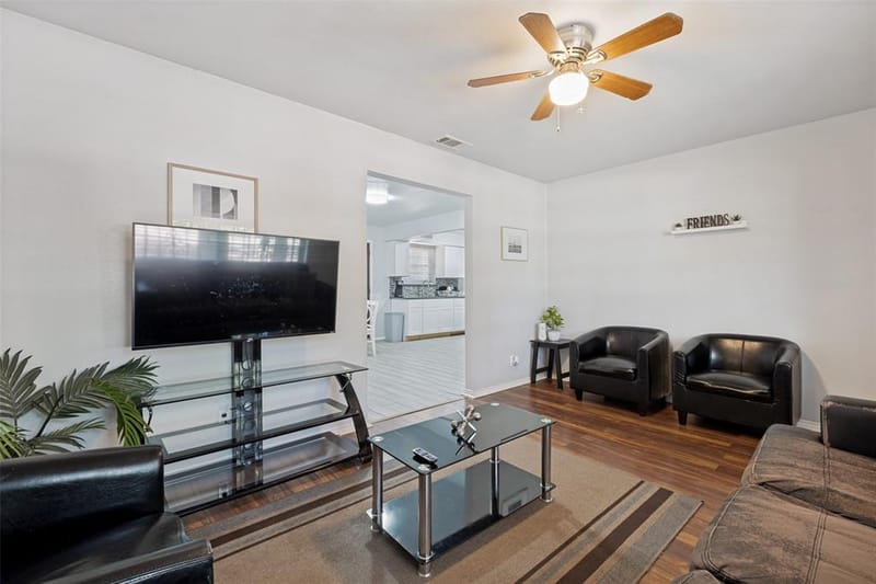 6810 Marla Drive, Dallas TX 75217 - Photo 4