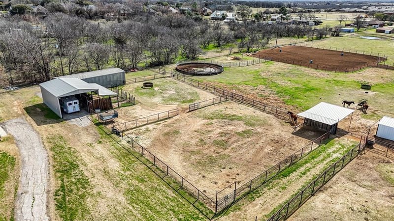 309 Sanders Road, Denton TX 76210 - Photo 4