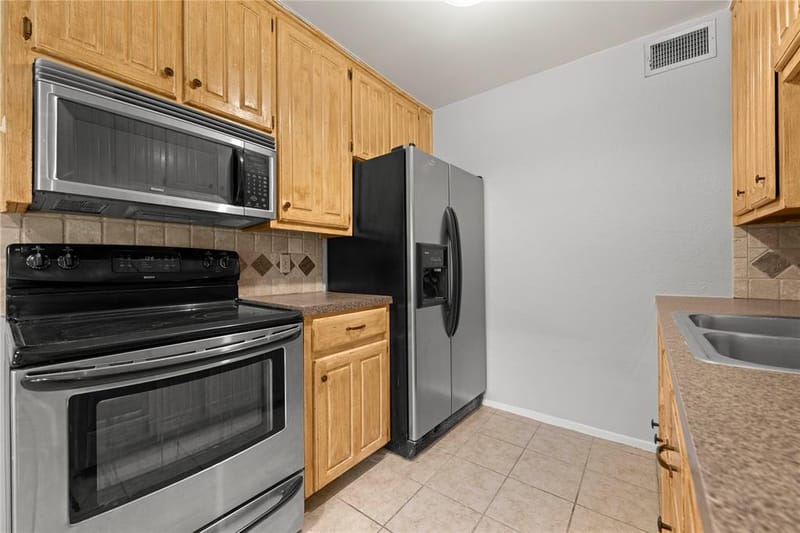 1214 Baylor Avenue # 111, Waco TX 76706 - Photo 17