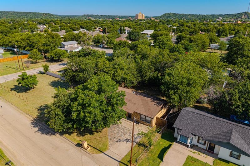 1205 SE 14th Street, Mineral Wells TX 76067 - Photo 32