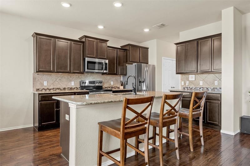 11116 Whitlock Drive, Lorena TX 76655 - Photo 8