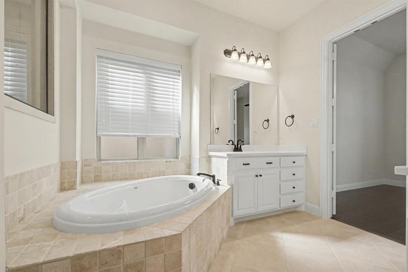 12236 Curry Creek Drive, Frisco TX 75035 - Photo 30