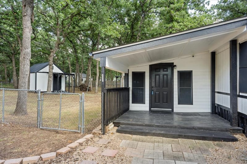 4617 Lyndi Lane, Granbury TX 76049 - Photo 9