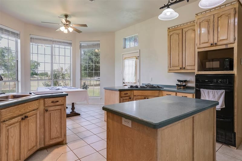 6712 SUNDANCE Circle, Joshua TX 76058 - Photo 9