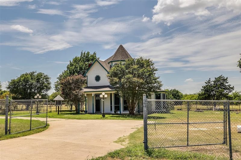 6712 SUNDANCE Circle, Joshua TX 76058 - Photo 4