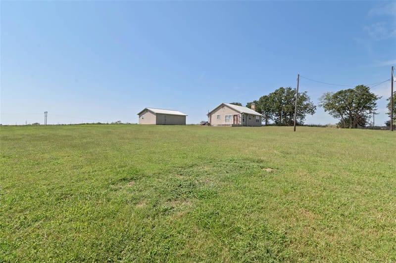 3200 County Road 155, Whitesboro TX 76273 - Photo 21