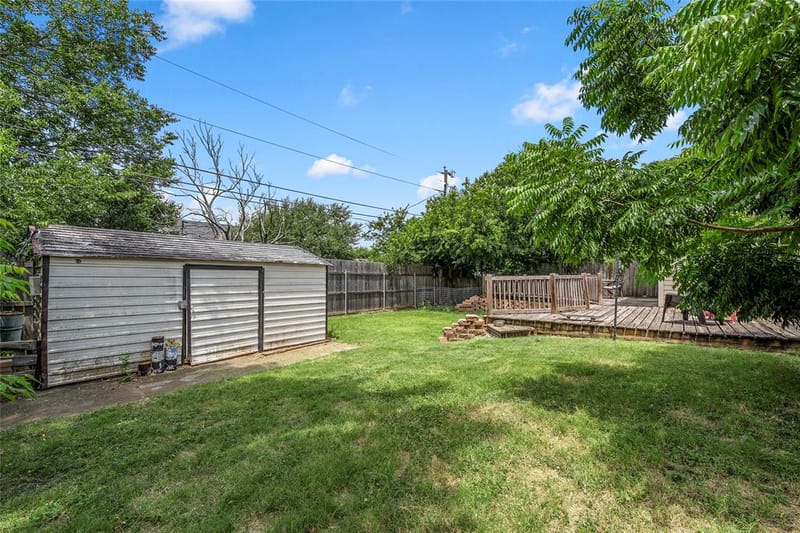 2105 Real Drive, Woodway TX 76712 - Photo 32