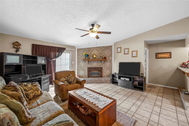 2105 Real Drive, Woodway TX 76712 - Photo 4
