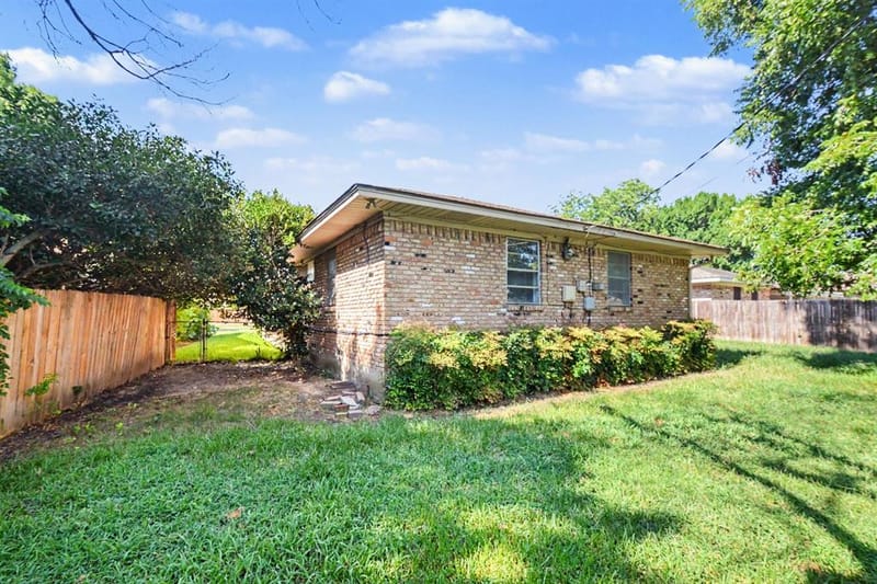 1303 Charleston Drive, Garland TX 75041 - Photo 30