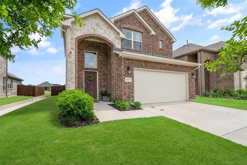 1717 Katelynn Lane, Anna TX 75409 - Photo 3