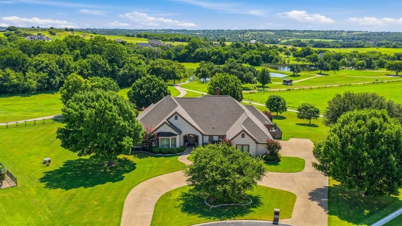 241 Pinnacle Peak Lane, Weatherford TX 76087 - Photo 7