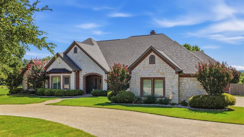 241 Pinnacle Peak Lane, Weatherford TX 76087 - Photo 4