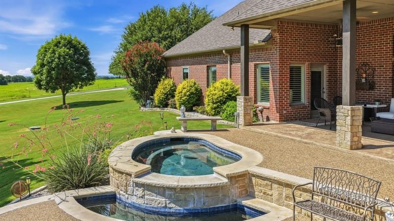 241 Pinnacle Peak Lane, Weatherford TX 76087 - Photo 8