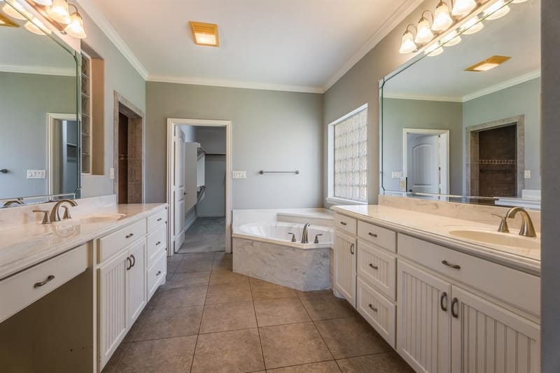 2009 Canaveral Court, Granbury TX 76048 - Photo 17