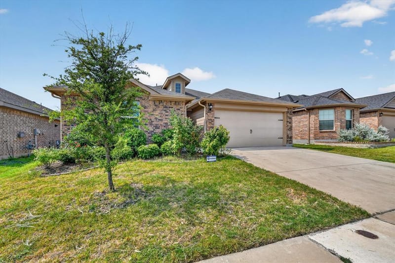 9745 Mint Hill Drive, Fort Worth TX 76108 - Photo 3