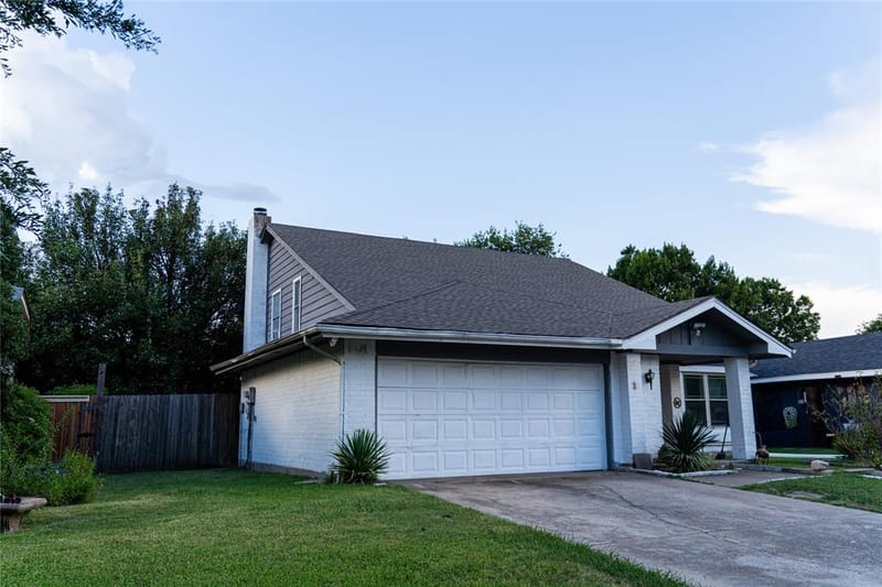 2521 Channing Drive, Grand Prairie TX 75052 - Photo 3